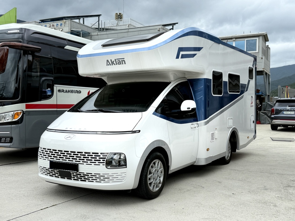 Hyundai Staria, 2022 — фото 3 из 12