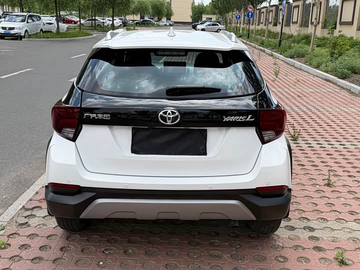 Toyota Yaris L Hatchback, 2022 — фото 5 из 9