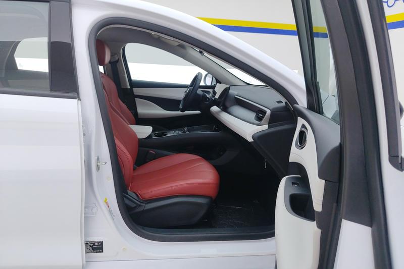 BYD Seal 05 DM-i Hybrid, 2025 — фото 12 из 12