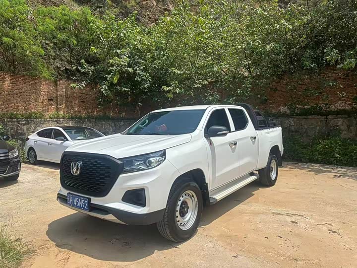 Changan F70, 2024 — фото 3 из 9