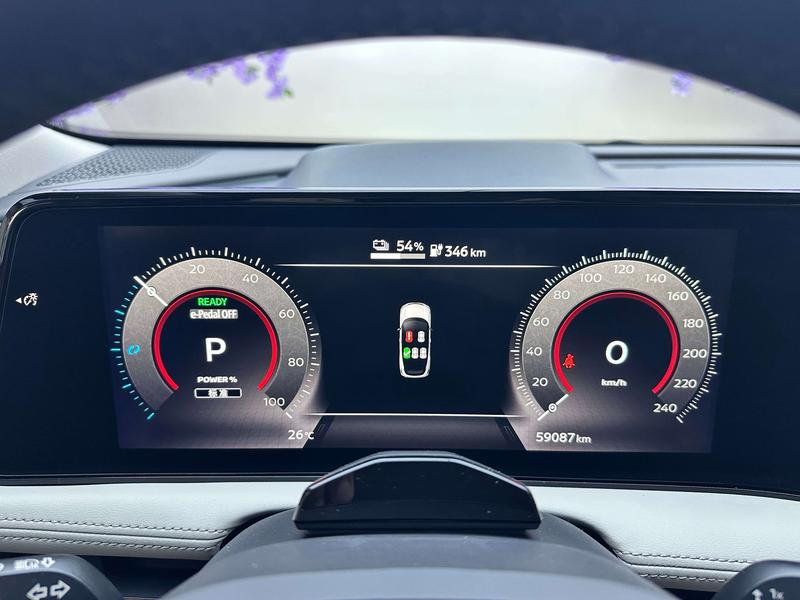 Nissan Ariya EV, 2023 — фото 6 из 10