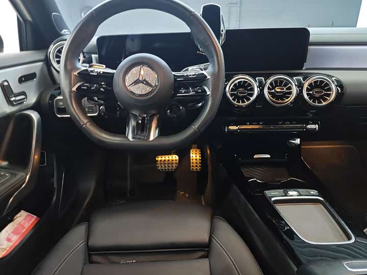 Mercedes-Benz A-Class AMG, 2025 — фото 5 из 9
