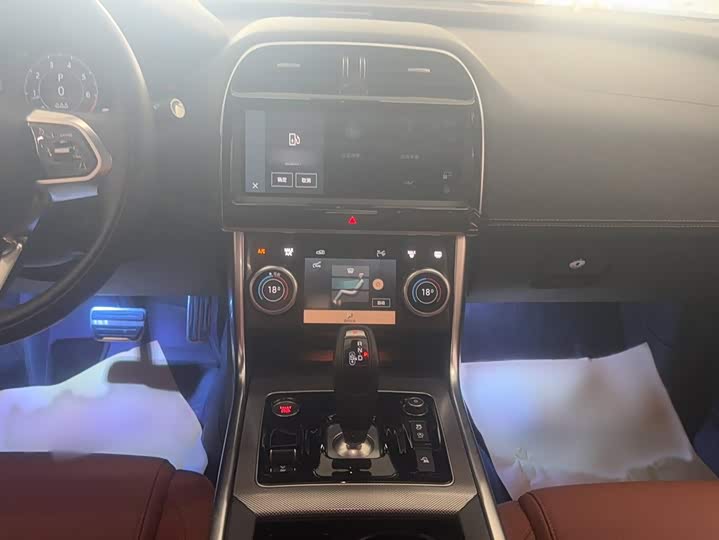 Jaguar XE L, 2024 — фото 6 из 9