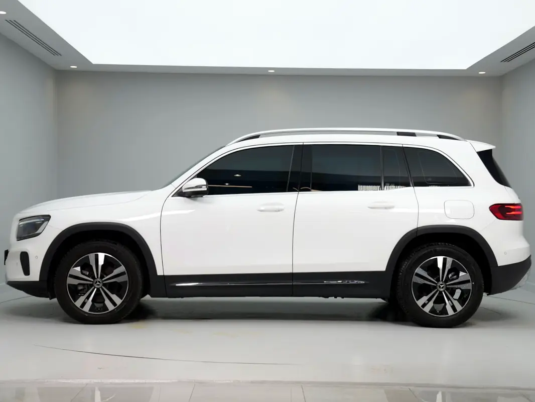 Mercedes-Benz GLB-Class, 2023 — фото 2 из 10