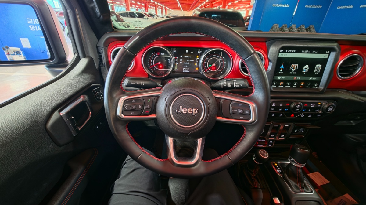 Jeep Wrangler, 2022 — фото 8 из 12