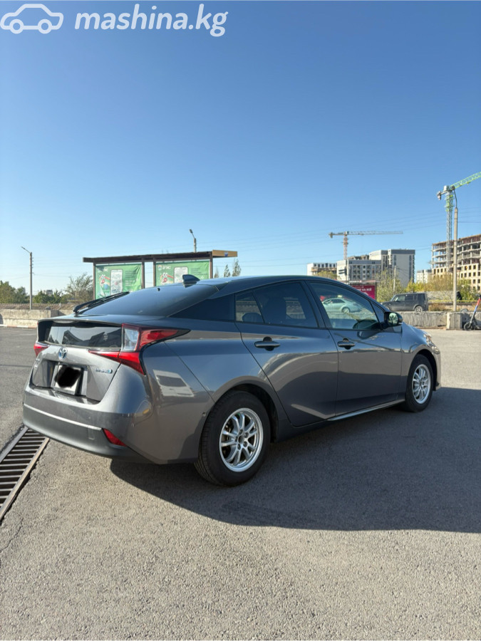 Toyota Prius, 2021 — фото 3 из 12