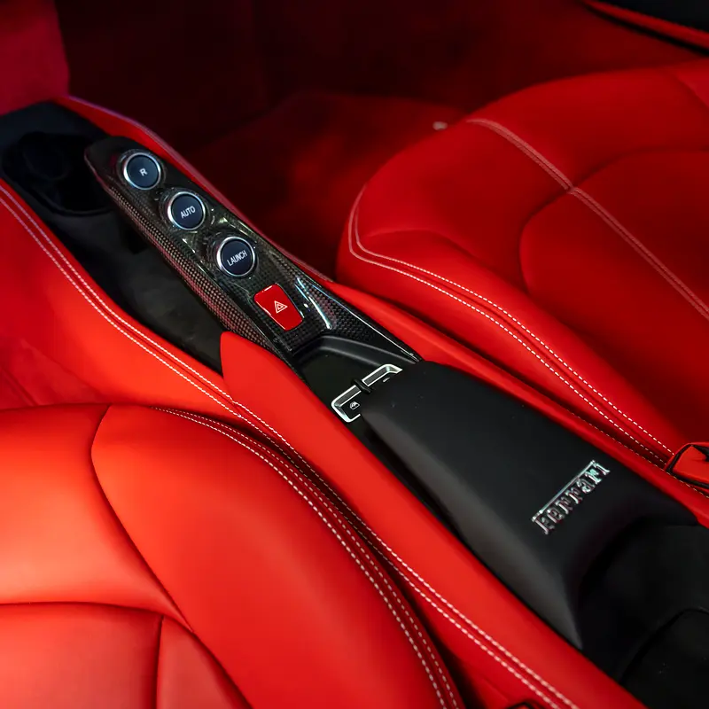 Ferrari F8 Tributo, 2022 — фото 9 из 10