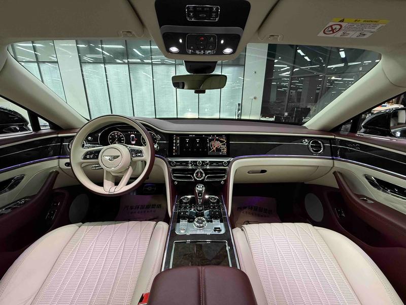 Bentley Flying Spur, 2022 — фото 11 из 12