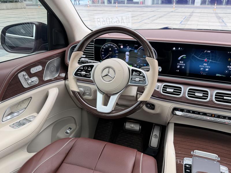 Mercedes-Benz Maybach GLS, 2021 — фото 10 из 12