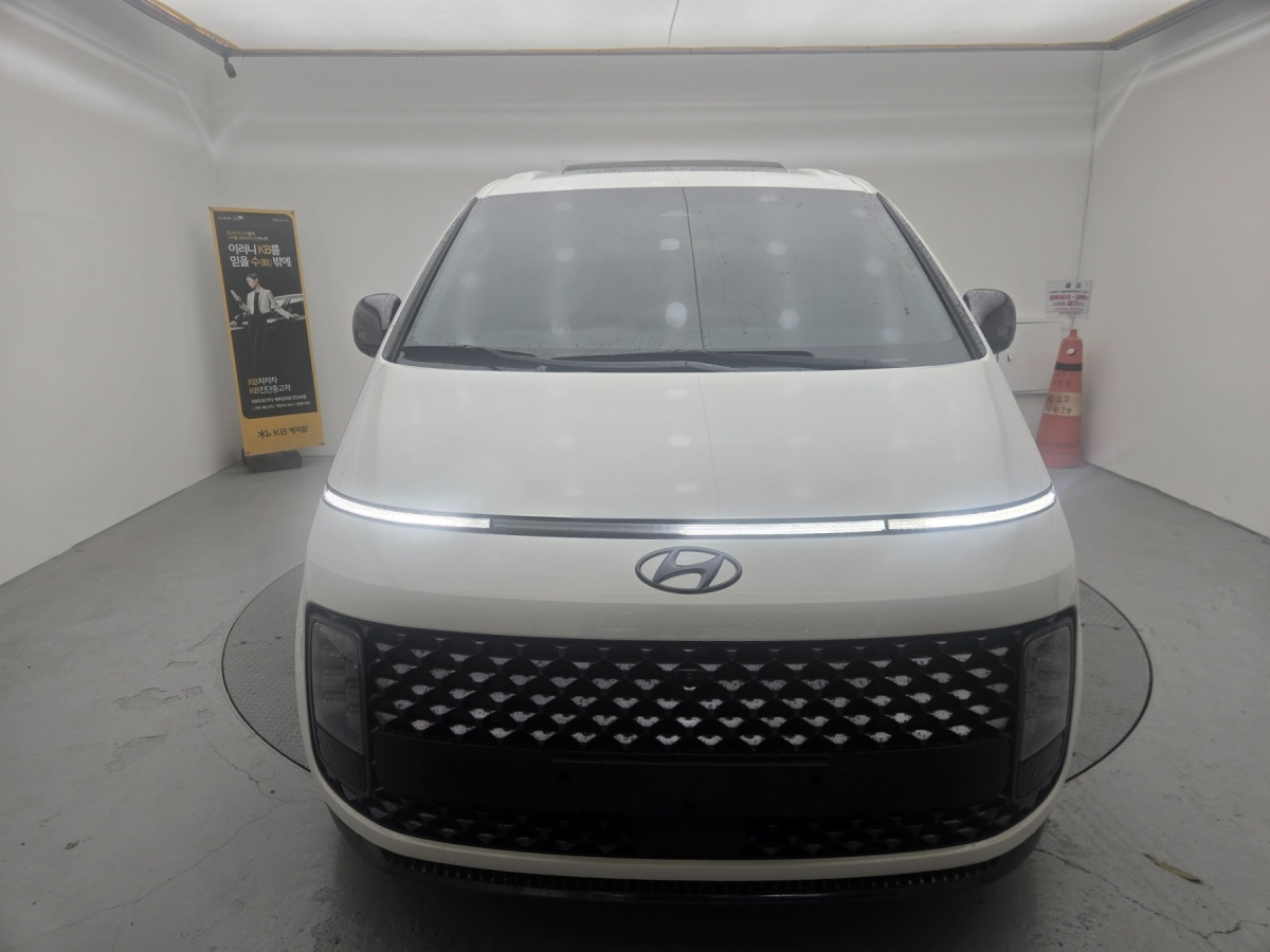 Hyundai Staria, 2022 — фото 3 из 12