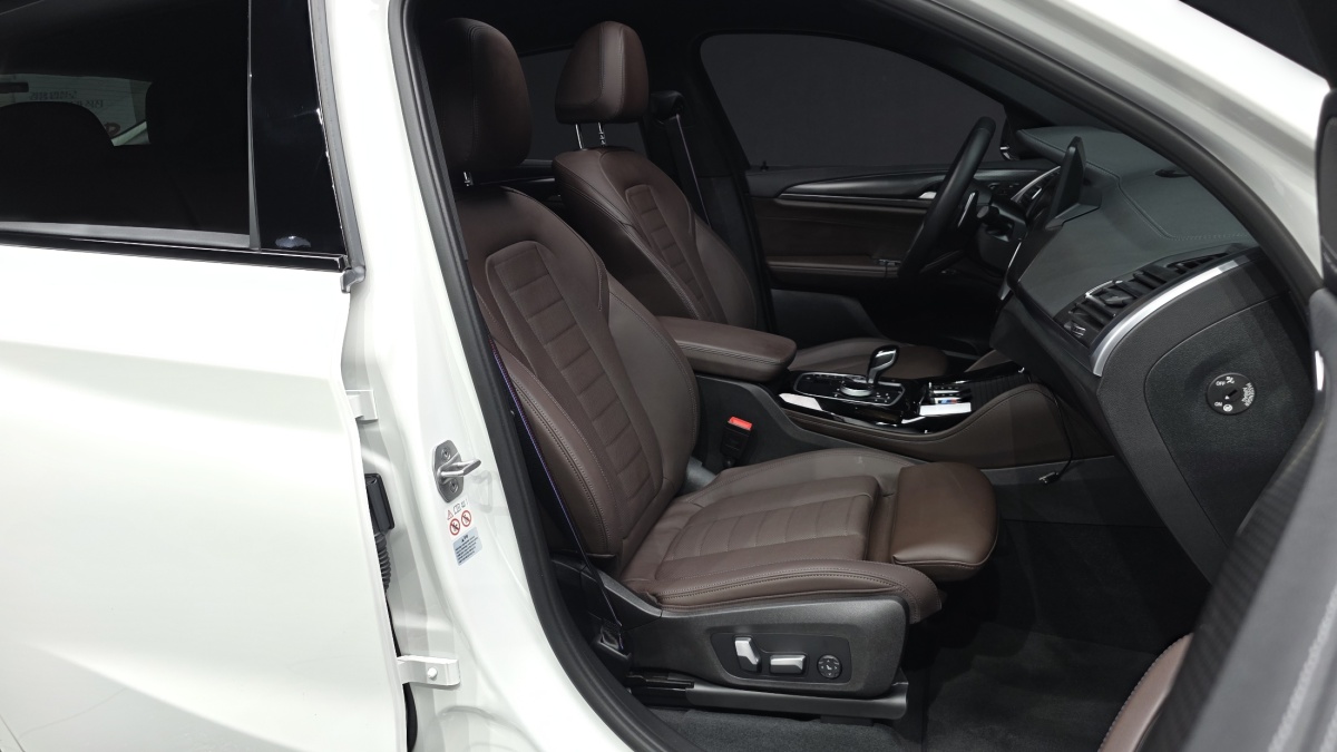 BMW X4, 2022 — фото 11 из 12
