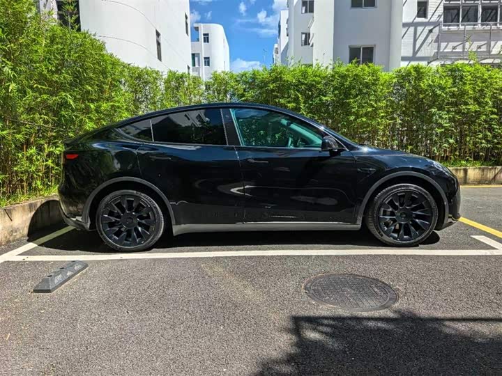 Tesla Model Y, 2022 — фото 9 из 9