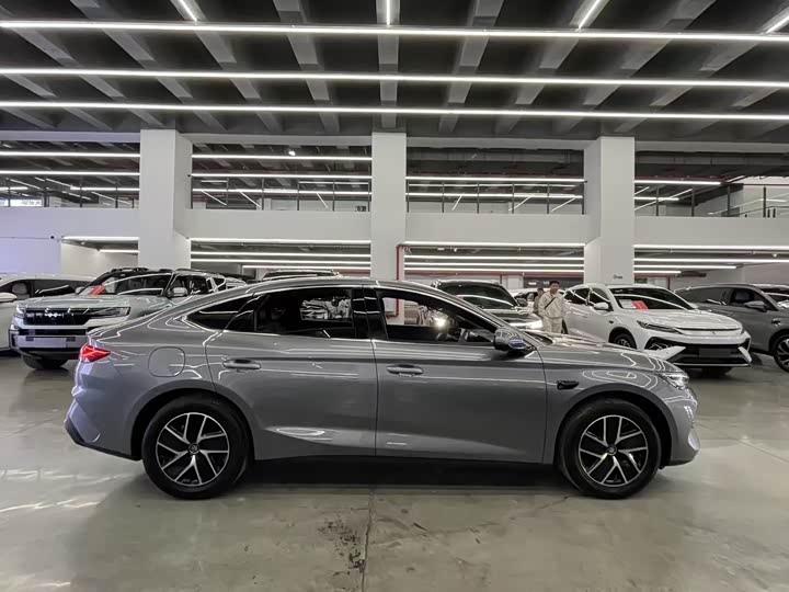 BYD Qin L, 2024 — фото 4 из 9