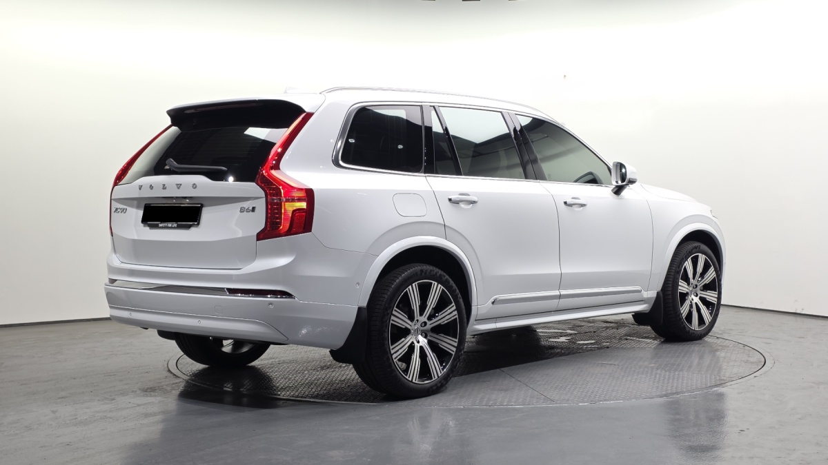 Volvo XC90, 2022 — фото 2 из 12