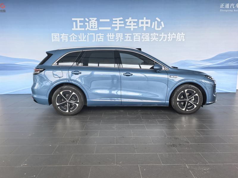 Shangjie (Huawei × SAIC) H5, 2025 — фото 8 из 12