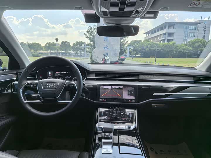 Audi A8, 2023 — фото 9 из 9