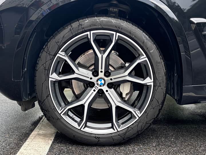 BMW X5, 2023 — фото 7 из 9