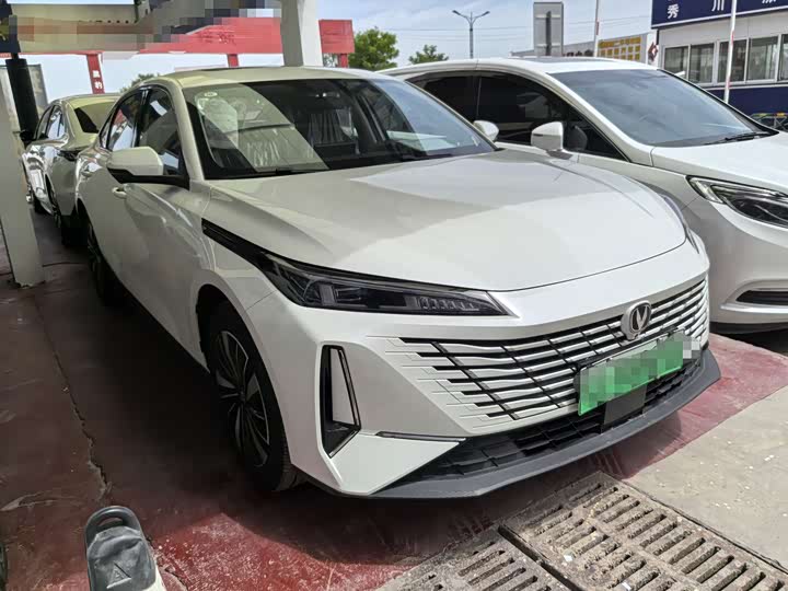 Changan Eado EV, 2025 — фото 3 из 9