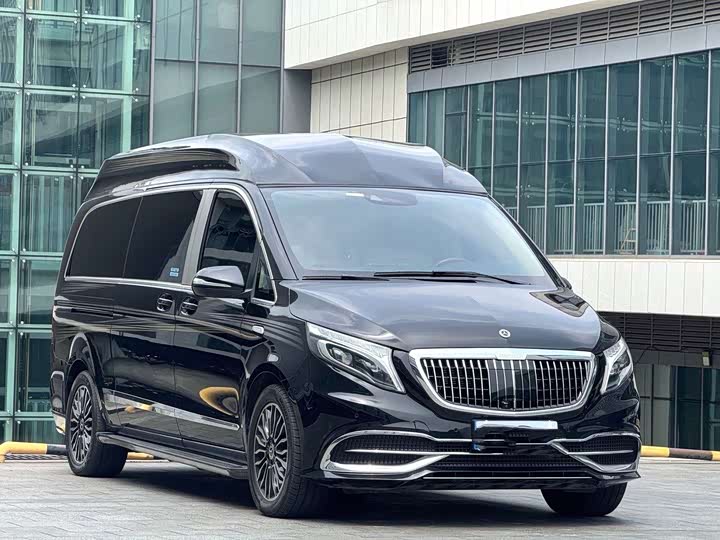 Mercedes-Benz V-Class, 2023 — фото 3 из 9