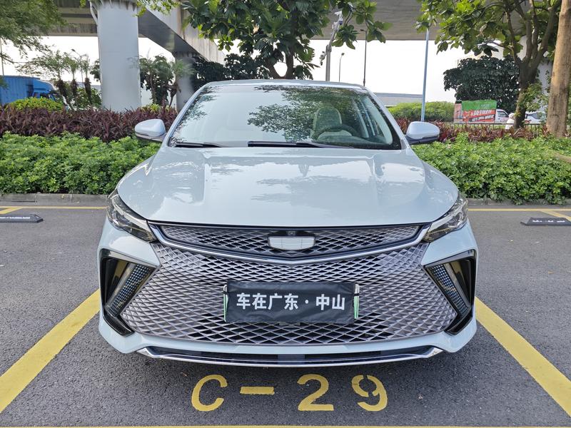 Geely Emgrand L Hi·P Hybrid, 2023 — фото 2 из 12