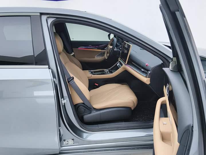 Geely Galaxy A7, 2025 — фото 8 из 9