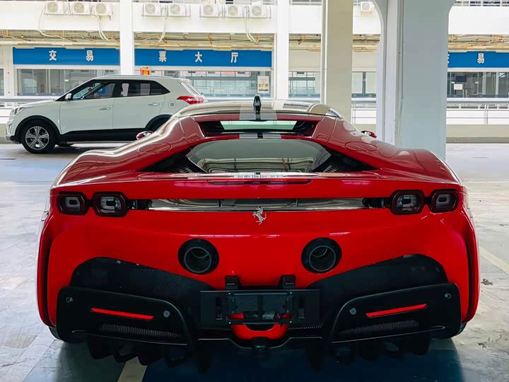 Ferrari SF90, 2022 — фото 5 из 9