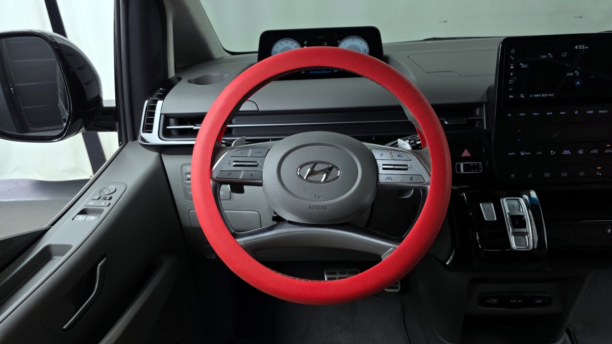 Hyundai Staria, 2021 — фото 12 из 12