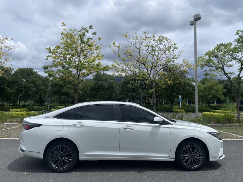 Dongfeng Aeolus Yixuan Max, 2023 — фото 7 из 12