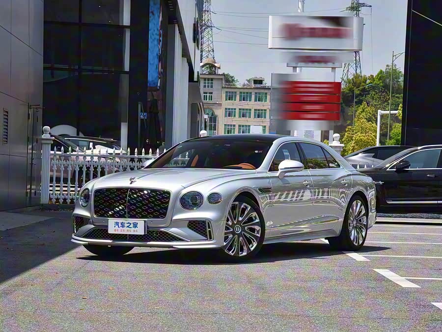 Bentley Flying Spur Hybrid, 2026 — купить в Тамбове под ключ
