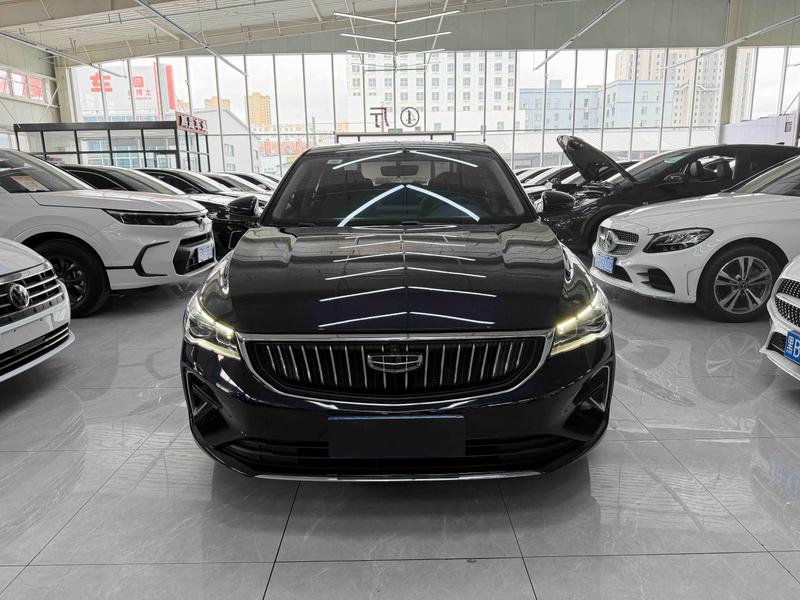 Geely Emgrand, 2023 — фото 2 из 12