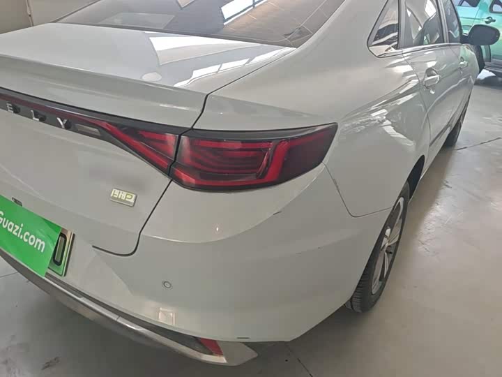 Geely Emgrand L Hi·P Hybrid, 2023 — фото 8 из 9