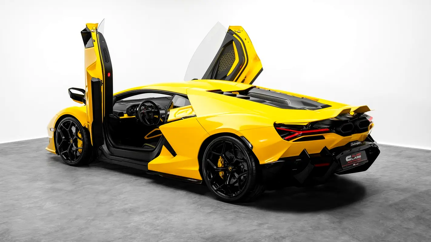 Lamborghini Revuelto, 2024 — фото 2 из 10