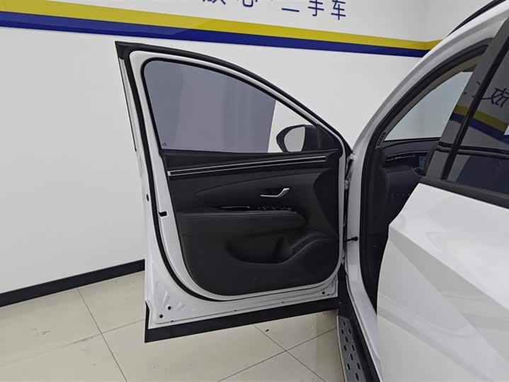 Hyundai Tucson L, 2022 — фото 7 из 9