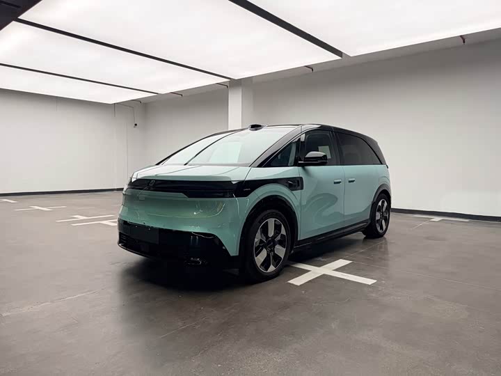 Zeekr Mix, 2025 — купить в Санкт-Петербурге под ключ