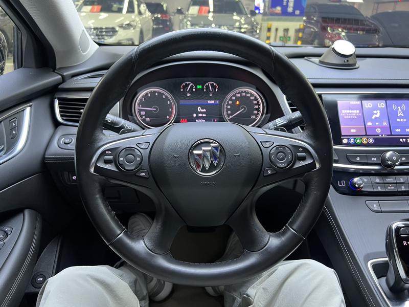 Buick LaCrosse, 2023 — фото 10 из 12