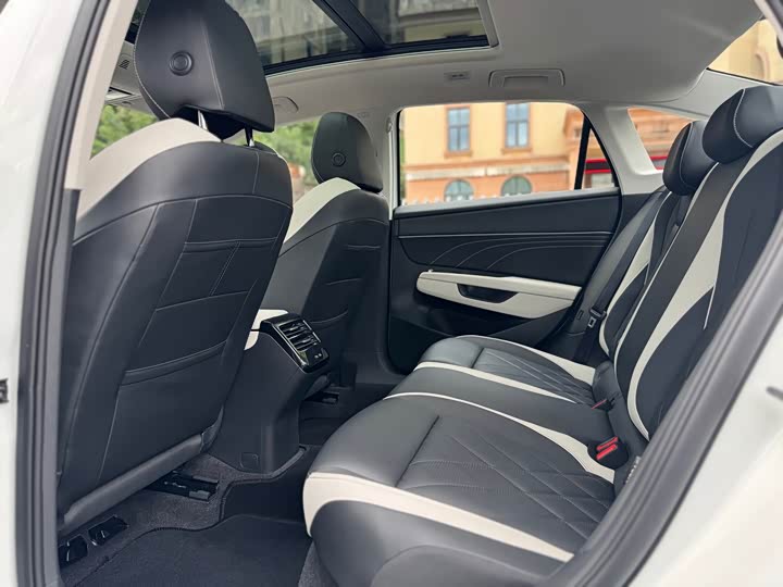 Volkswagen Sagitar L, 2025 — фото 9 из 9