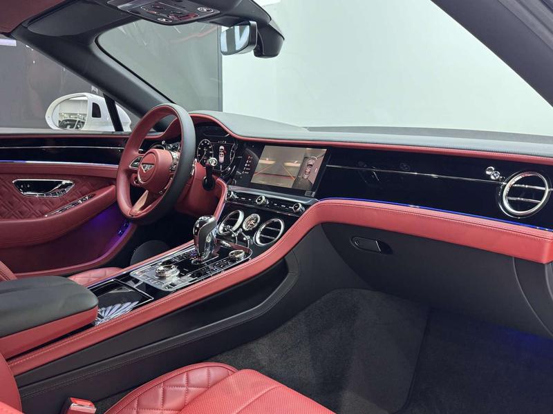 Bentley Continental GT, 2022 — фото 8 из 12