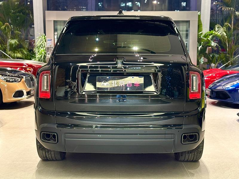 Rolls-Royce Cullinan, 2022 — фото 4 из 12