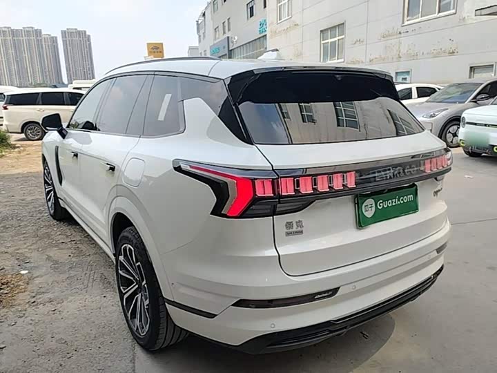 Lynk & Co 09 EM-P Hybrid, 2022 — фото 5 из 9