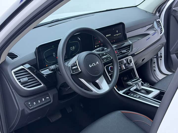 Kia Seltos, 2023 — фото 6 из 9