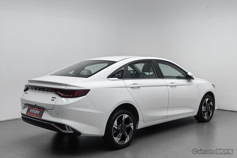 Geely Emgrand L Hi·P Hybrid, 2023 — фото 4 из 12