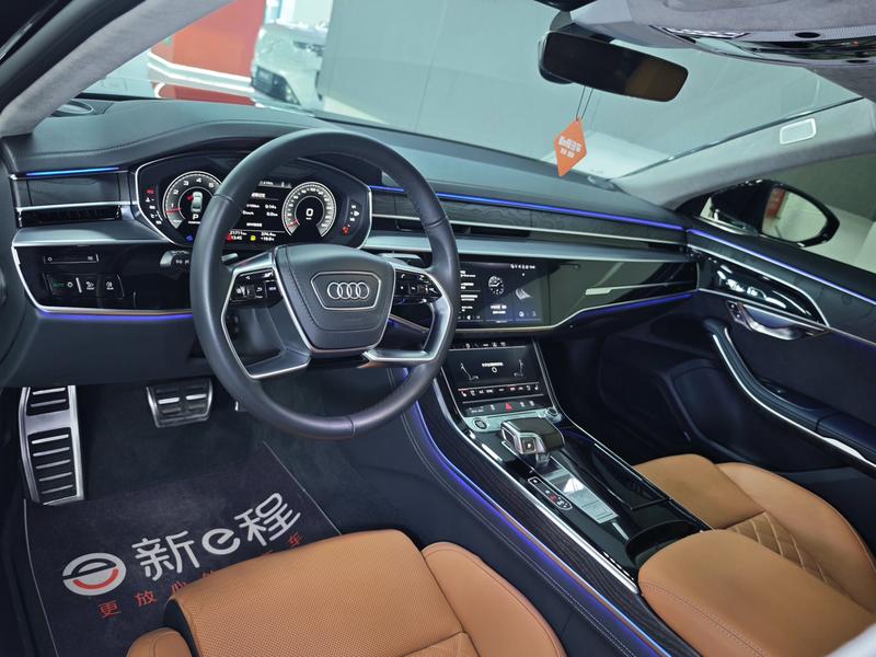Audi A8, 2023 — фото 7 из 9