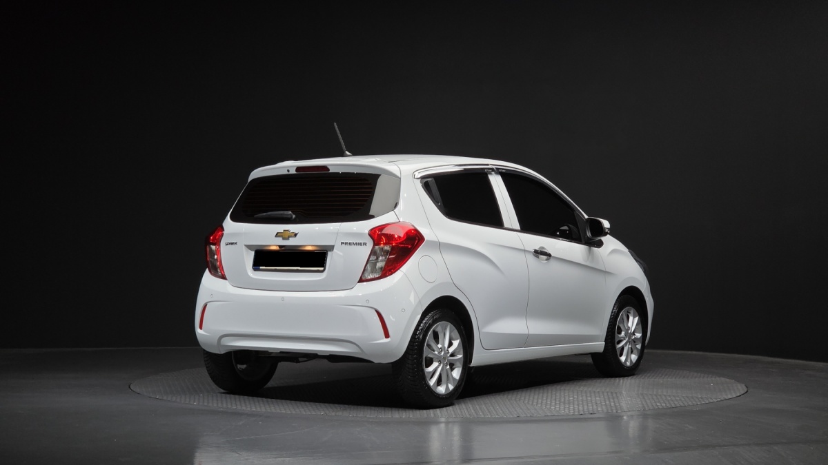 Chevrolet Spark, 2022 — фото 2 из 12