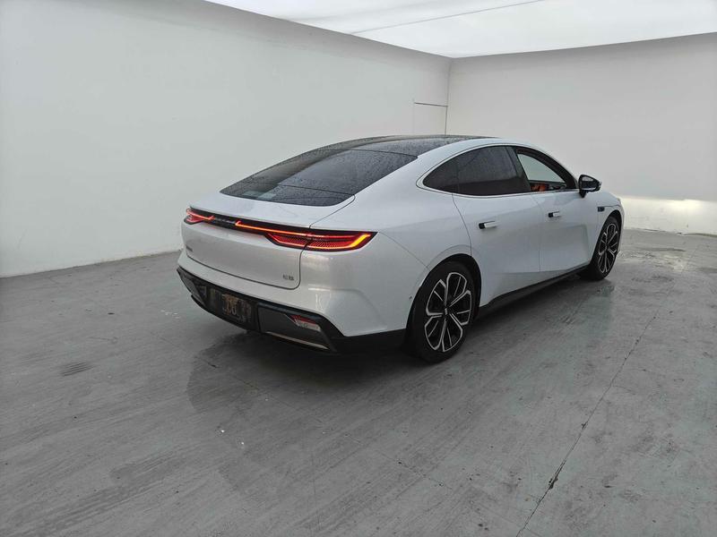 Geely Galaxy E8, 2024 — фото 6 из 10