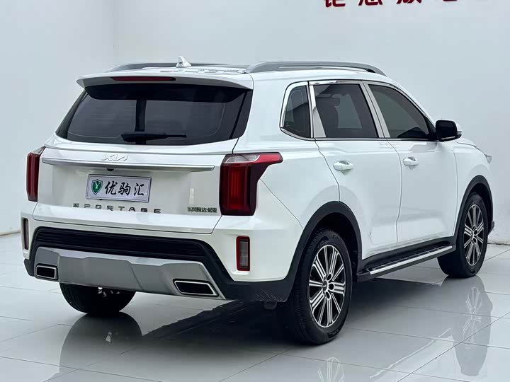 Kia Sportage GT-line, 2022 — фото 4 из 9