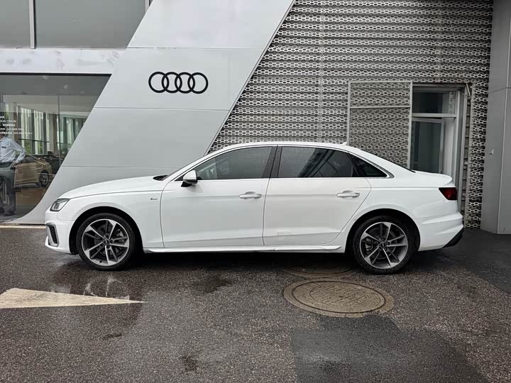 Audi A4L, 2024 — фото 3 из 9