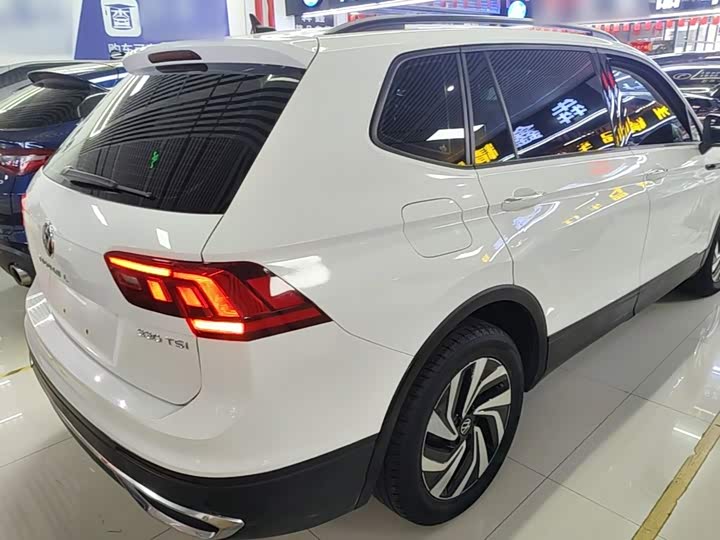 Volkswagen Tiguan L Pro, 2022 — фото 7 из 9