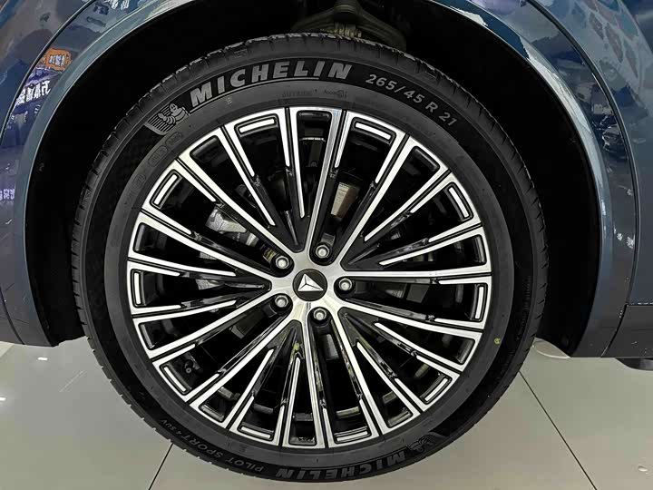 Changan Deepal S09, 2025 — фото 4 из 9