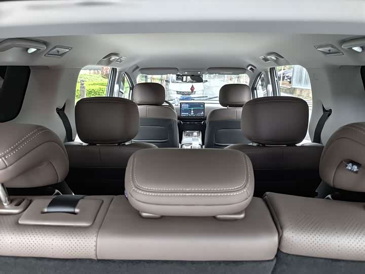 Wuling Starlight 730 Hybrid/EV, 2026 — фото 6 из 9