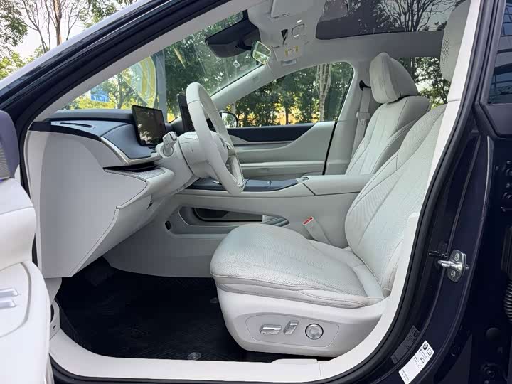 Buick Electra L7, 2025 — фото 8 из 9